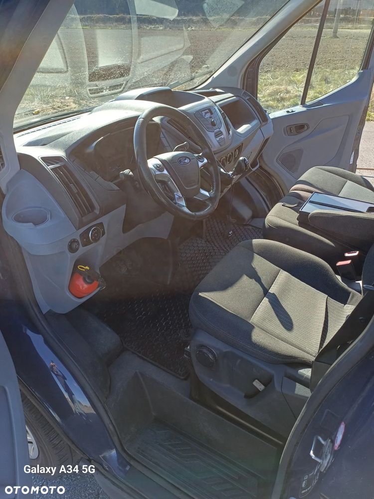 Ford Transit - 12