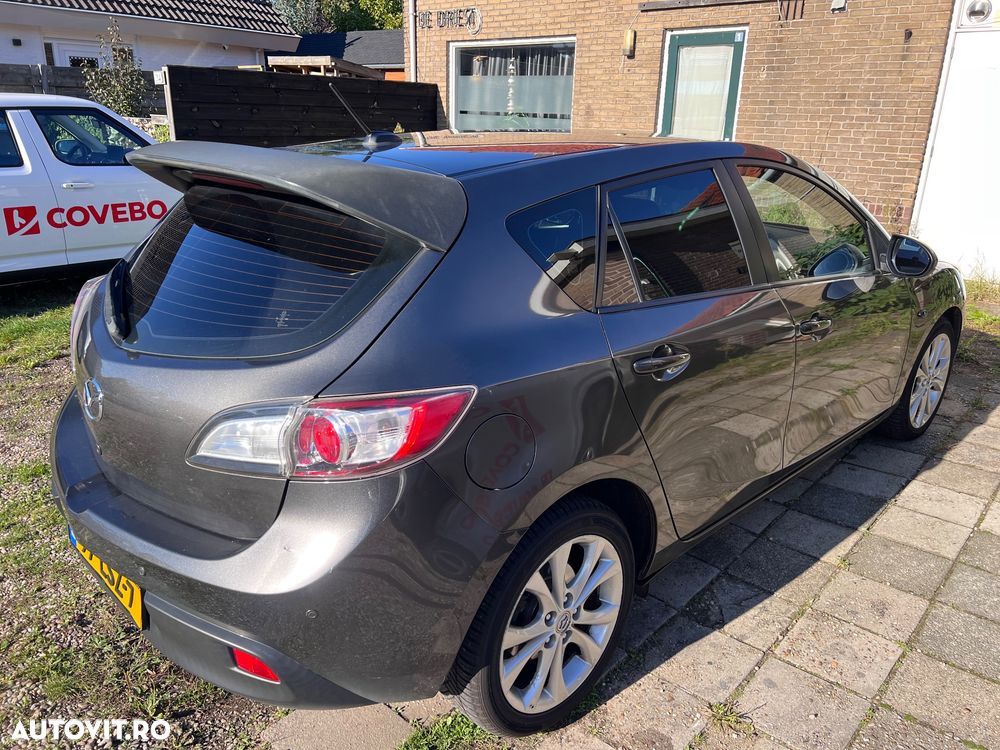 Mazda 3 - 4