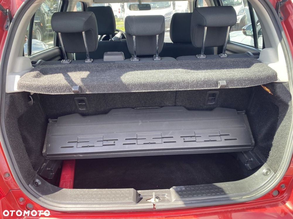 Suzuki Swift 1.3 Club - 6