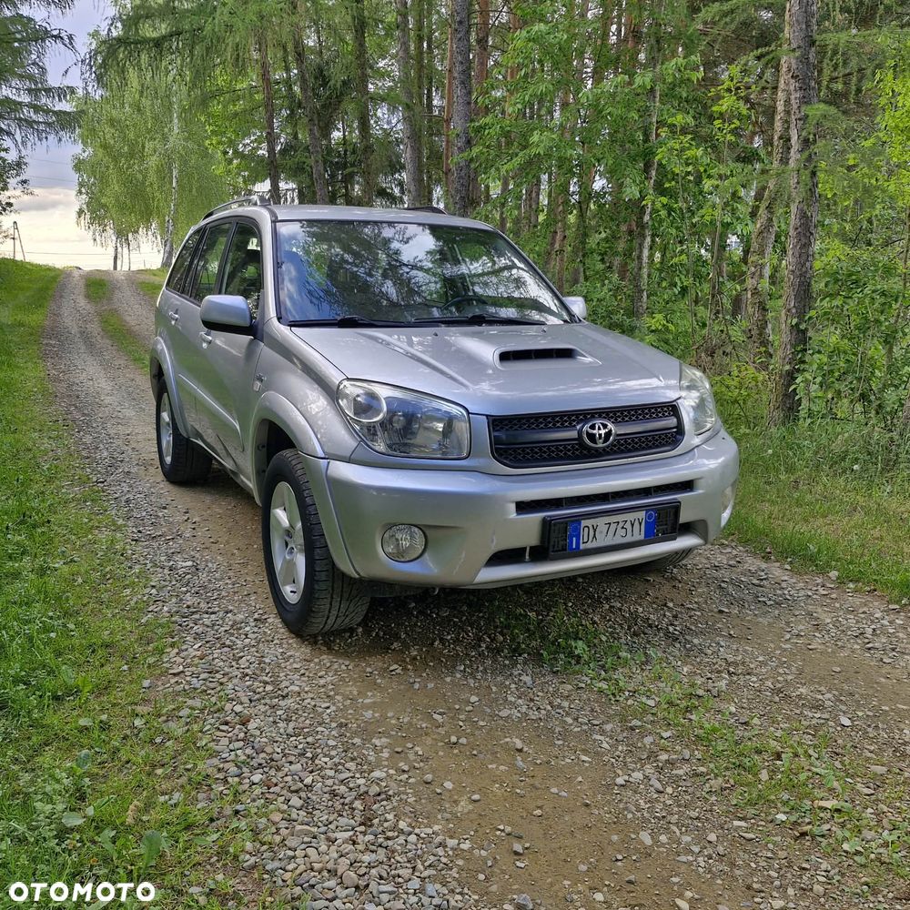 Toyota RAV4 D-4D 4x4 - 1