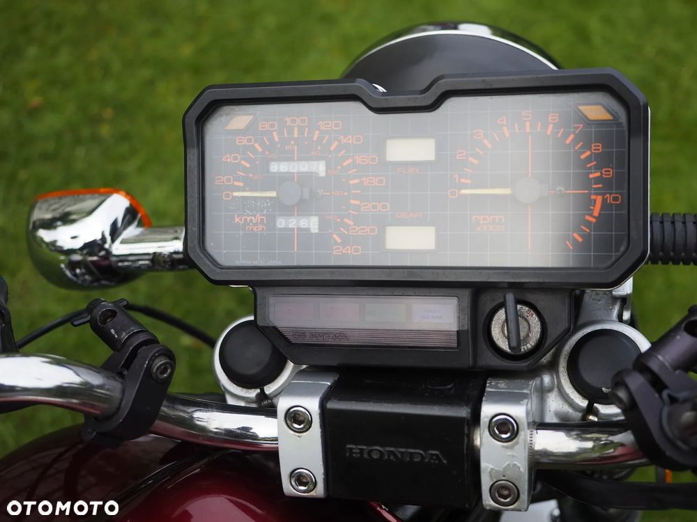 Honda Nighthawk - 16