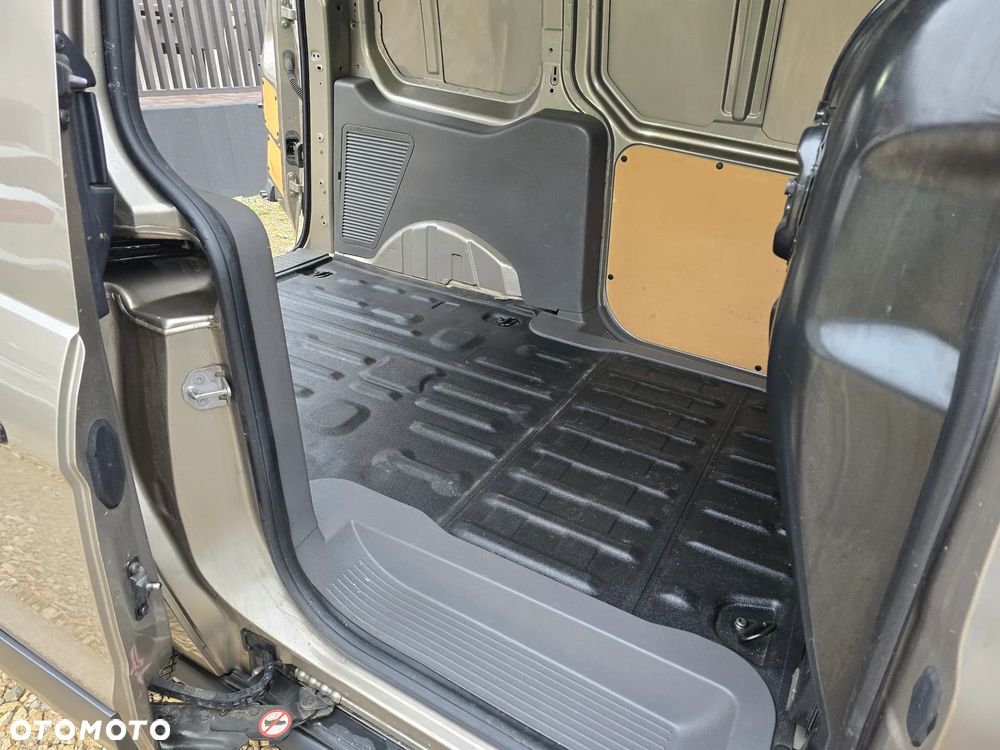 Ford TRANSIT CONNECT - 9