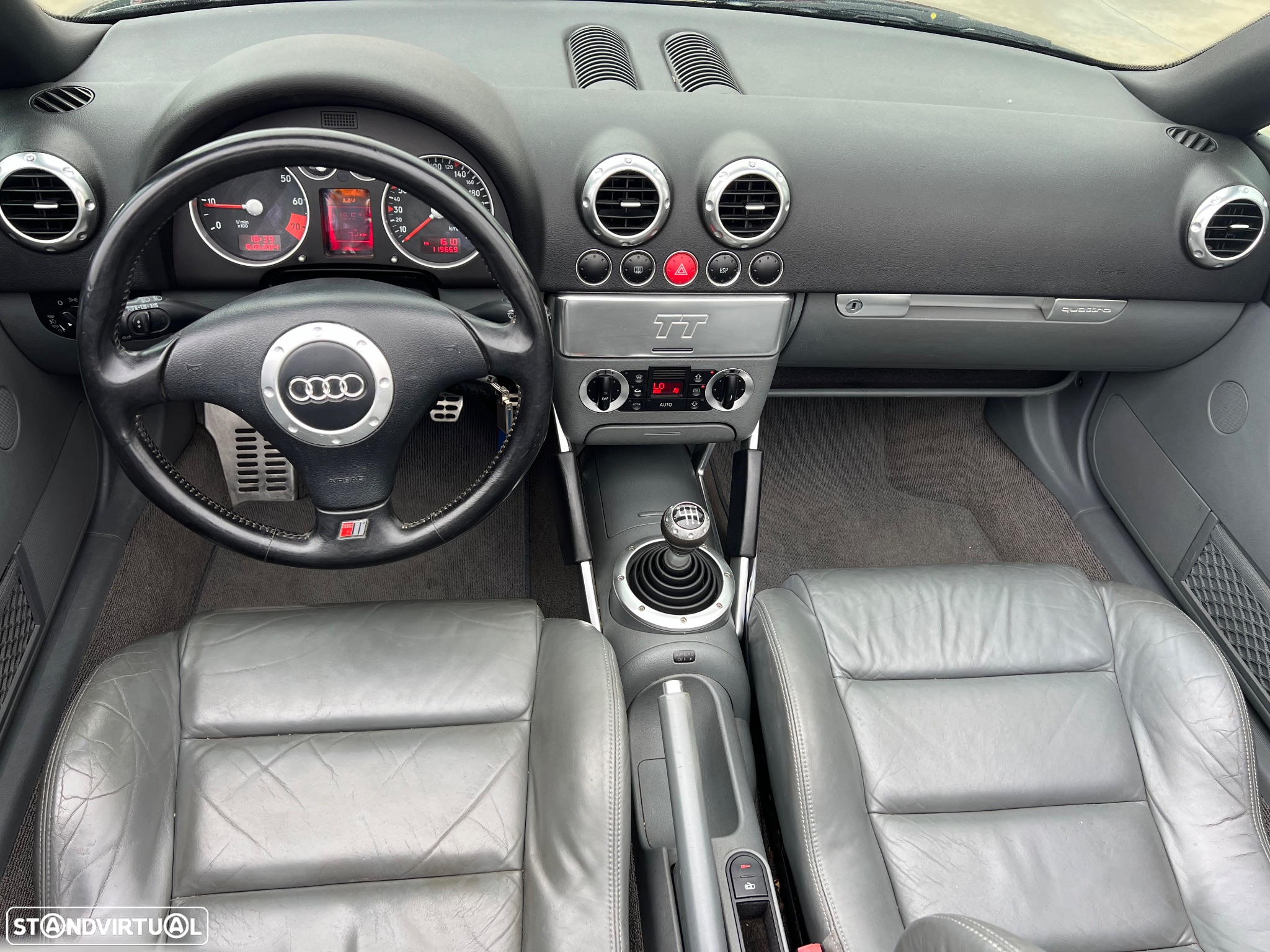 Audi TT Coupé 1.8 T quattro - 11
