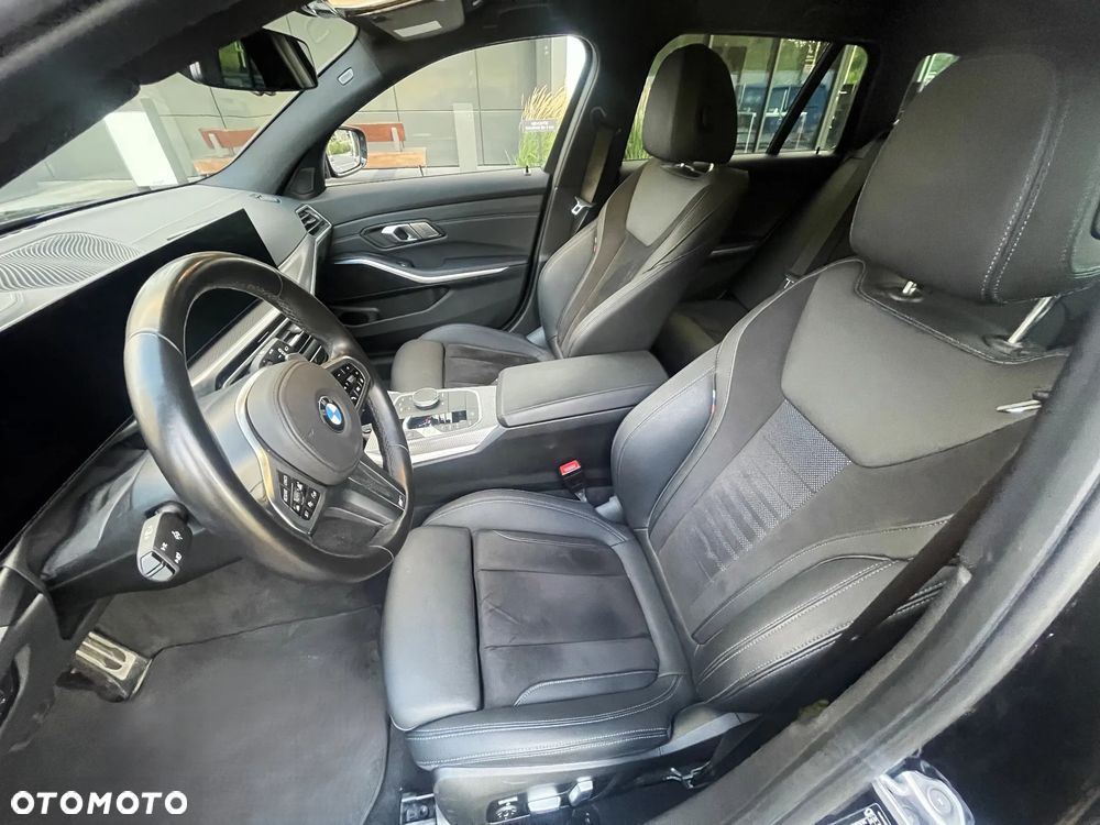 BMW Seria 3 320d xDrive MHEV M Sport sport - 7