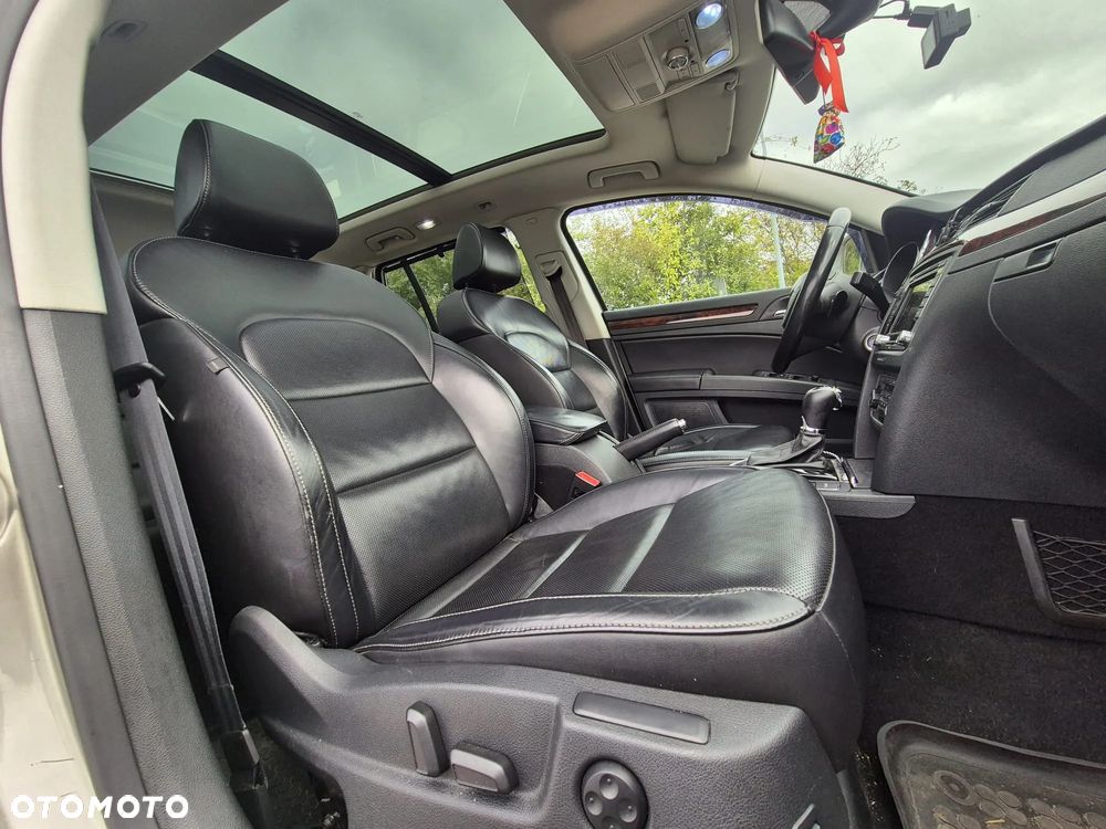 Skoda Superb 2.0 TDI L&K DSG - 35