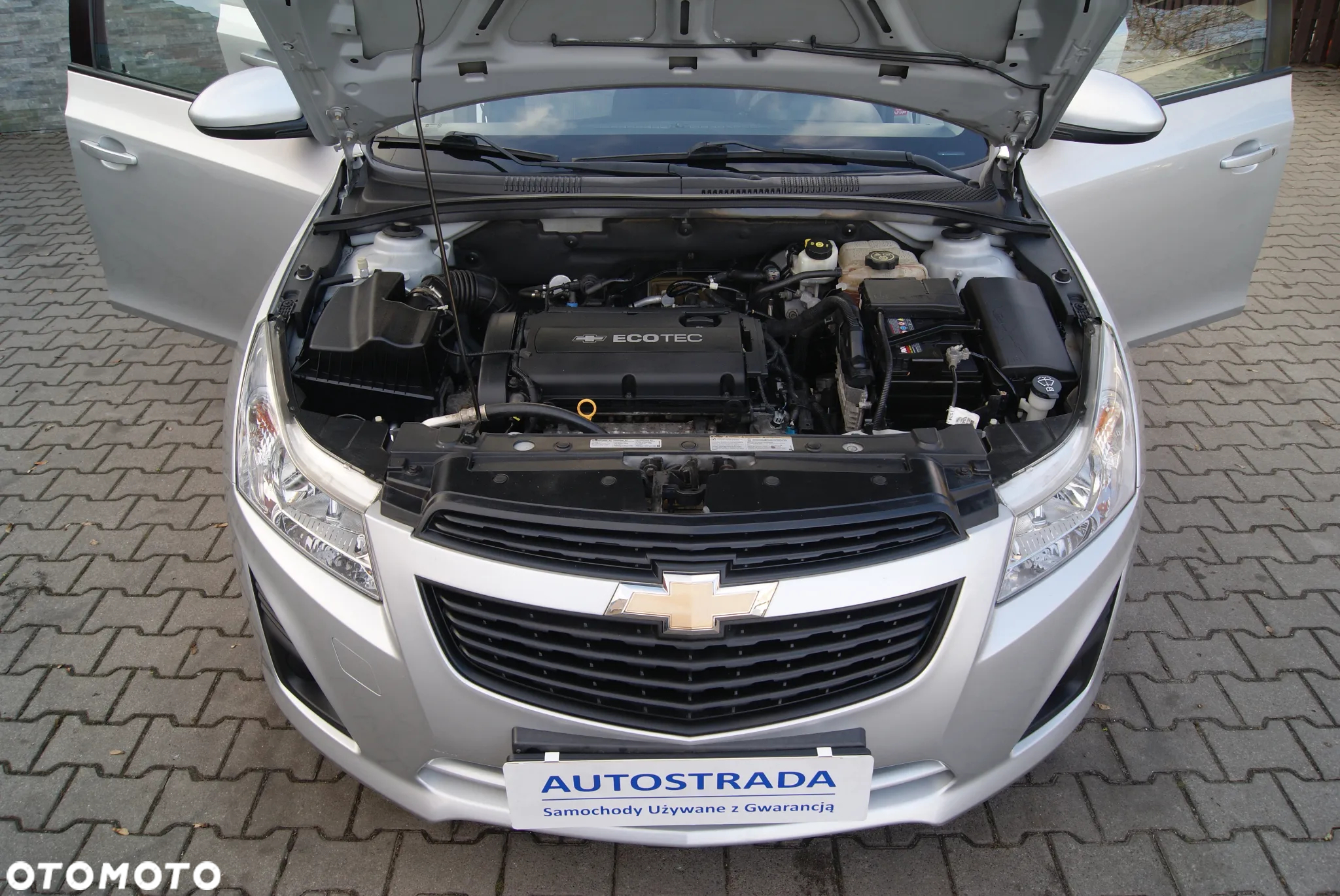 Chevrolet Cruze Station Wagon 1.6 LS - 11