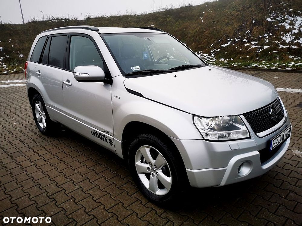 Suzuki Grand Vitara 1.9 DDiS De luxe - 30