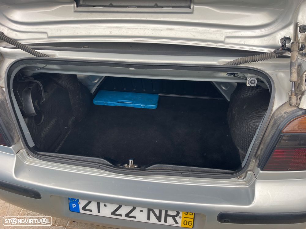 VW Golf Cabriolet 1.6 - 5