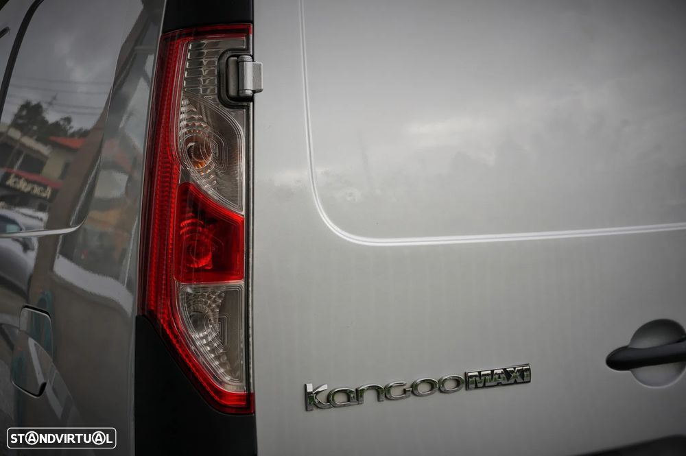Renault Kangoo MAXI 1.5 DCI 3L IVA DEDUTIVEL - 42