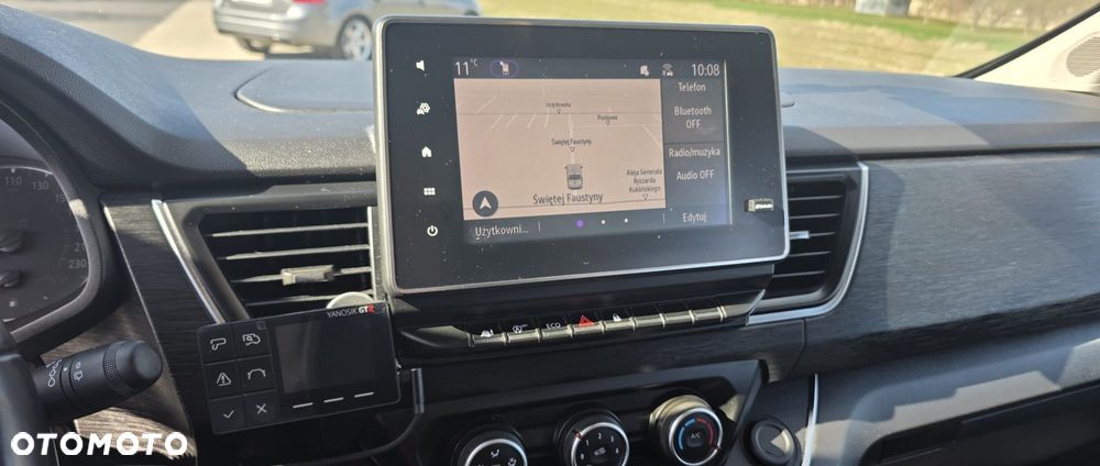 Renault Trafic 2.0 dCi - 12