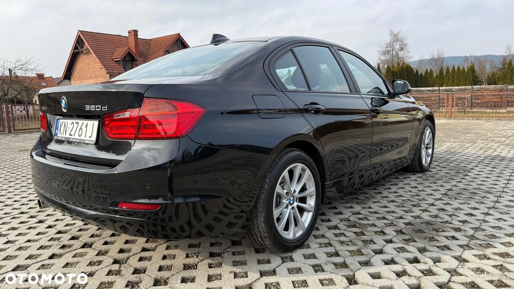 BMW Seria 3 320d xDrive - 4