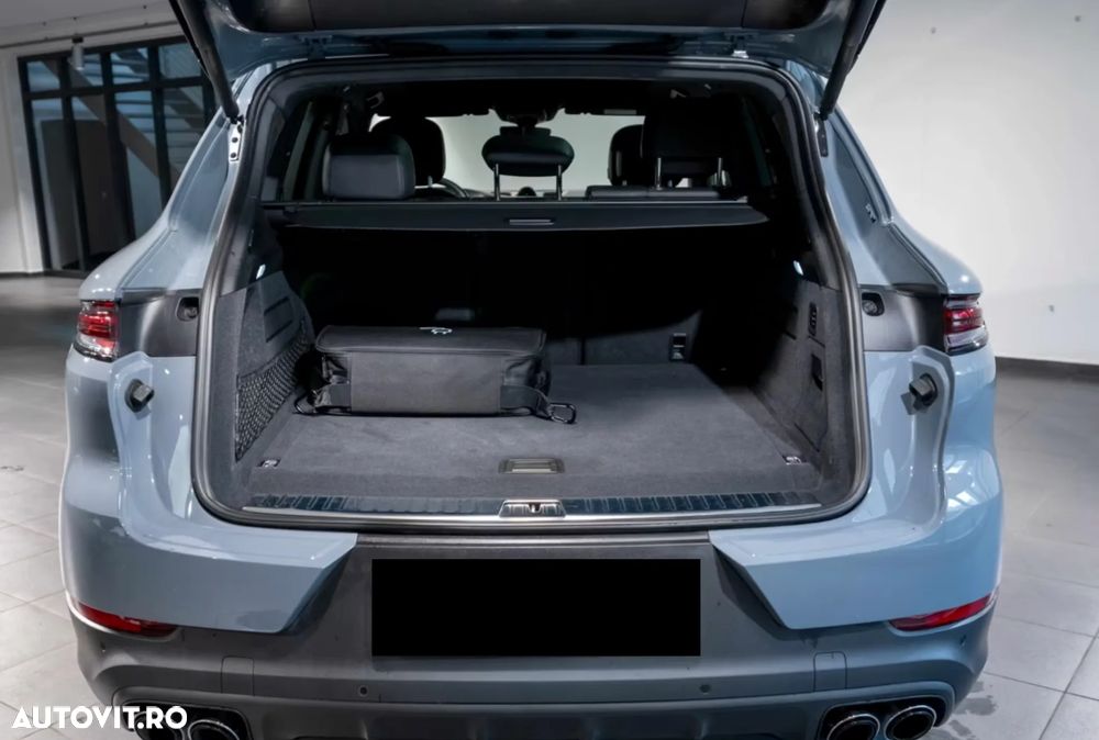 Porsche Cayenne E-Hybrid - 5