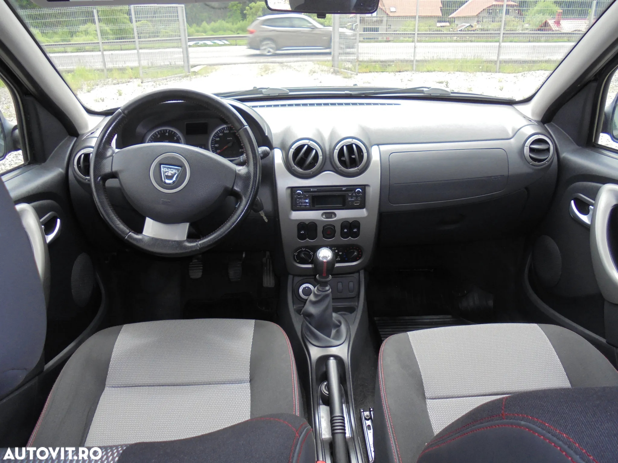 Dacia Duster 1.5 dCi 4x4 Laureate - 16