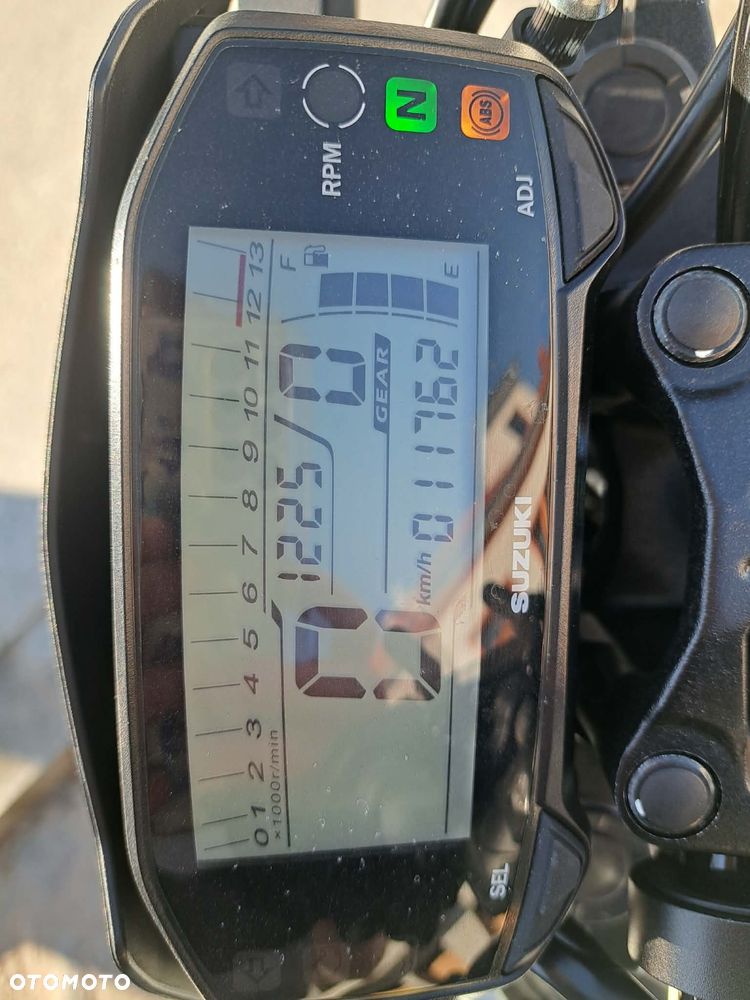 Suzuki GSX - 15
