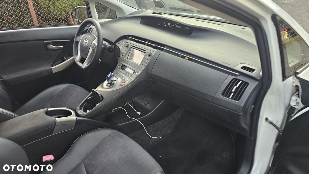 Toyota Prius - 5