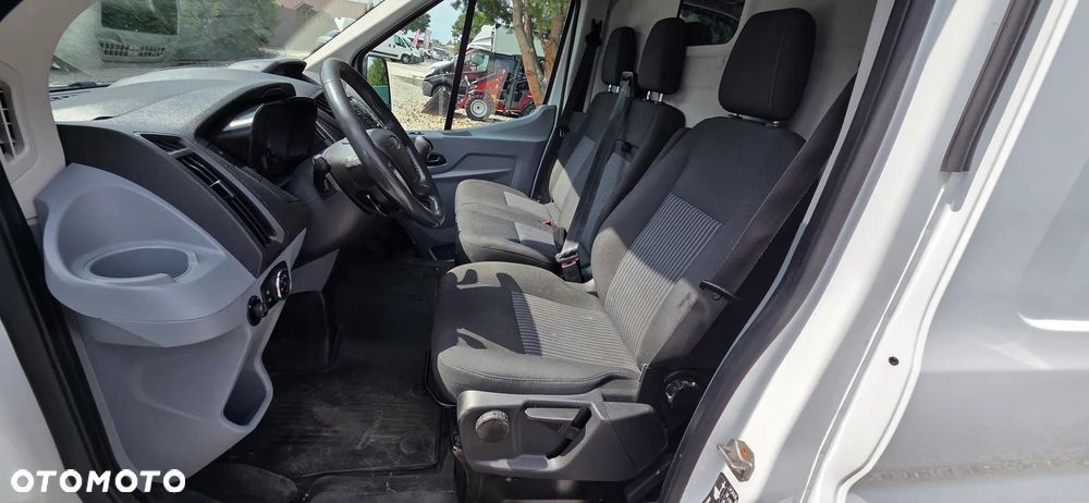 Ford Transit - 13
