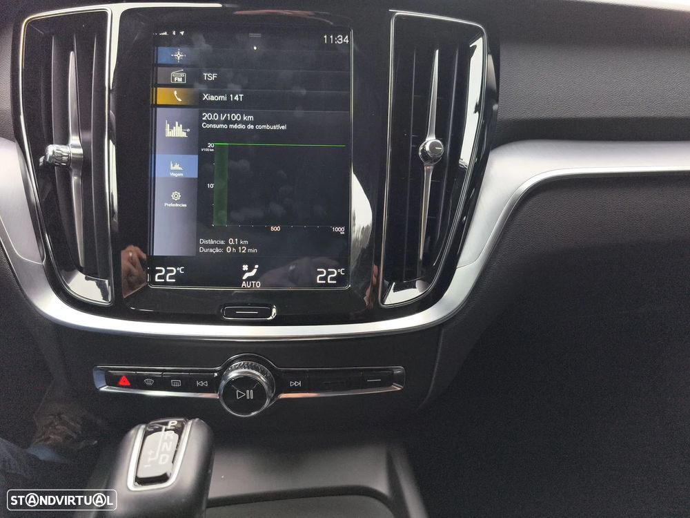 Volvo V60 2.0 D3 Momentum Geartronic - 14