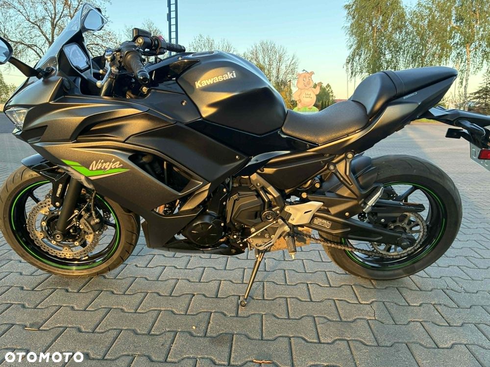 Kawasaki Ninja - 8