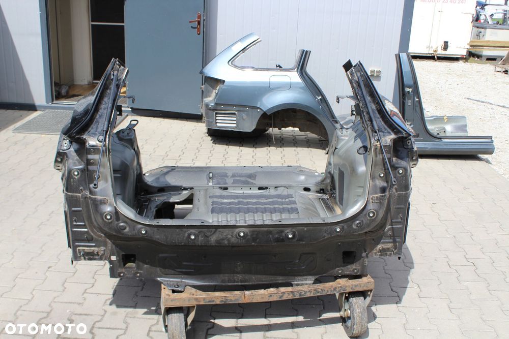 Cupra Formentor ćwiartka tył prawa lewa pas - 4