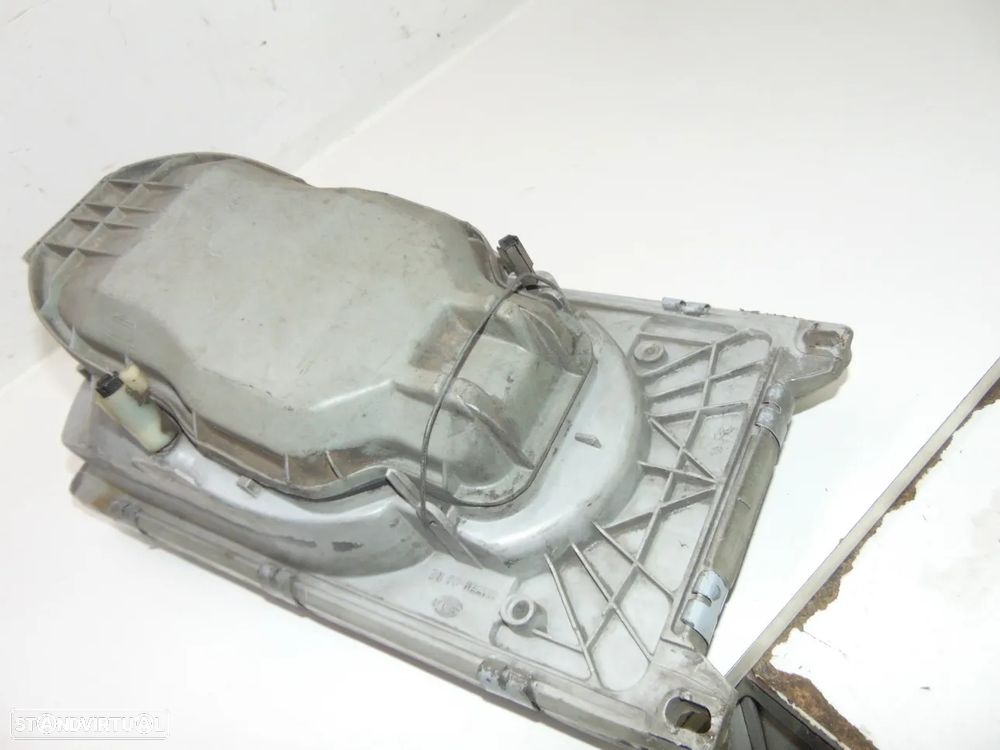 Mercedes W123 faróis - 9