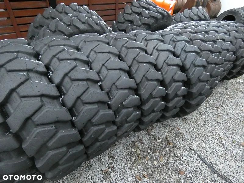 Opony do koparki 11.00 x20 R20 - 1