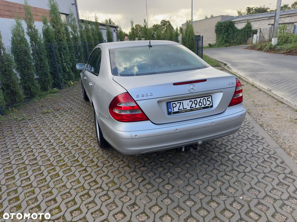 Mercedes-Benz Klasa E 200 CDI Classic - 5