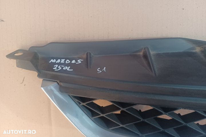 Grila radiator C23550711 Mazda 5 CR [2005 - 2008] Minivan 2.0 AT (146 - 2