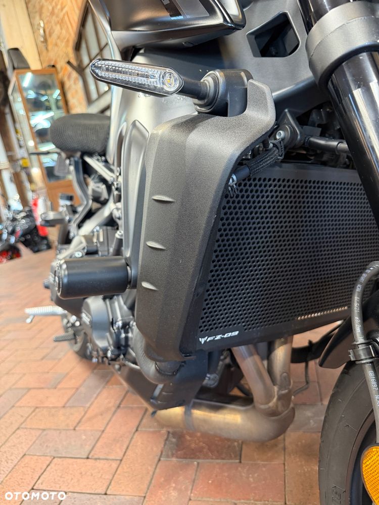 Yamaha MT - 21