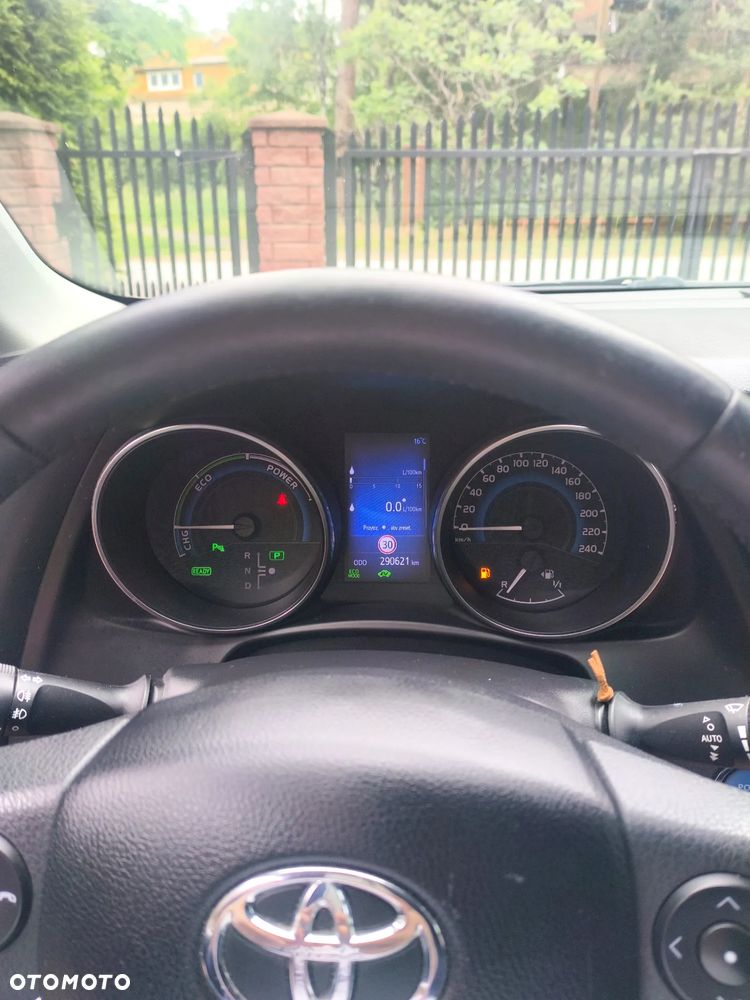 Toyota Auris Hybrid 135 Prestige - 14