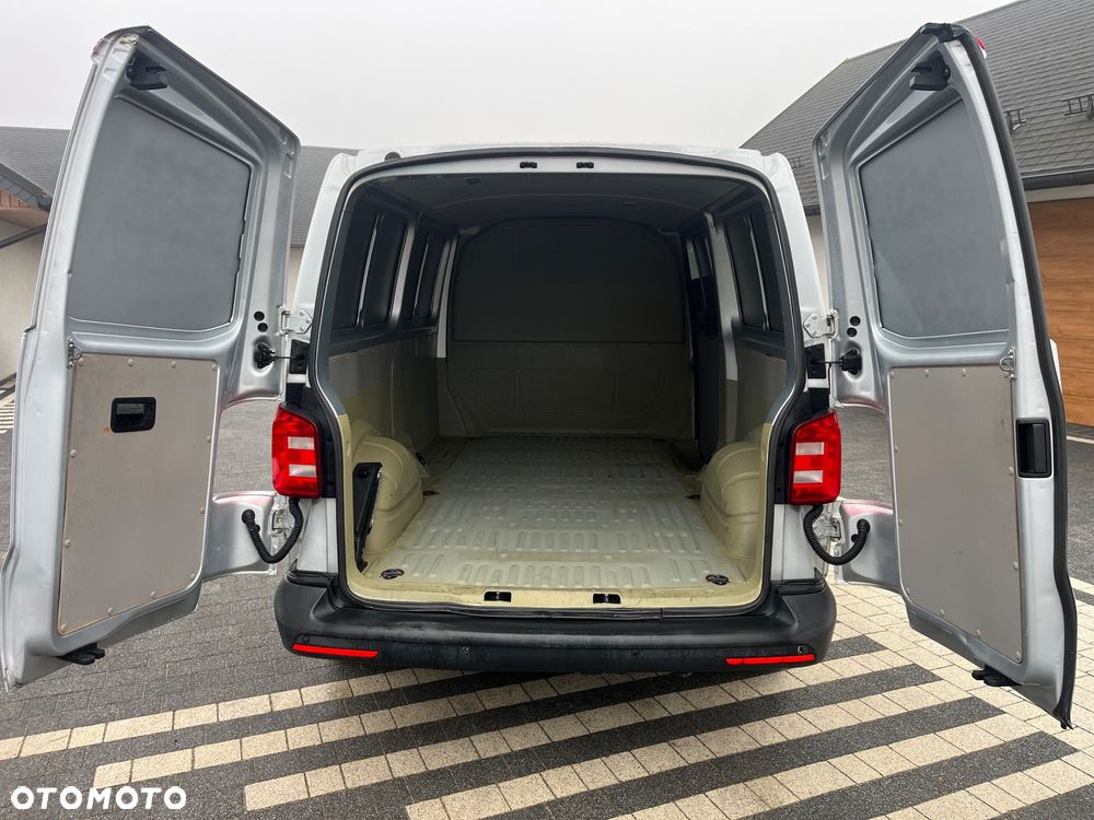 Volkswagen Transporter - 5