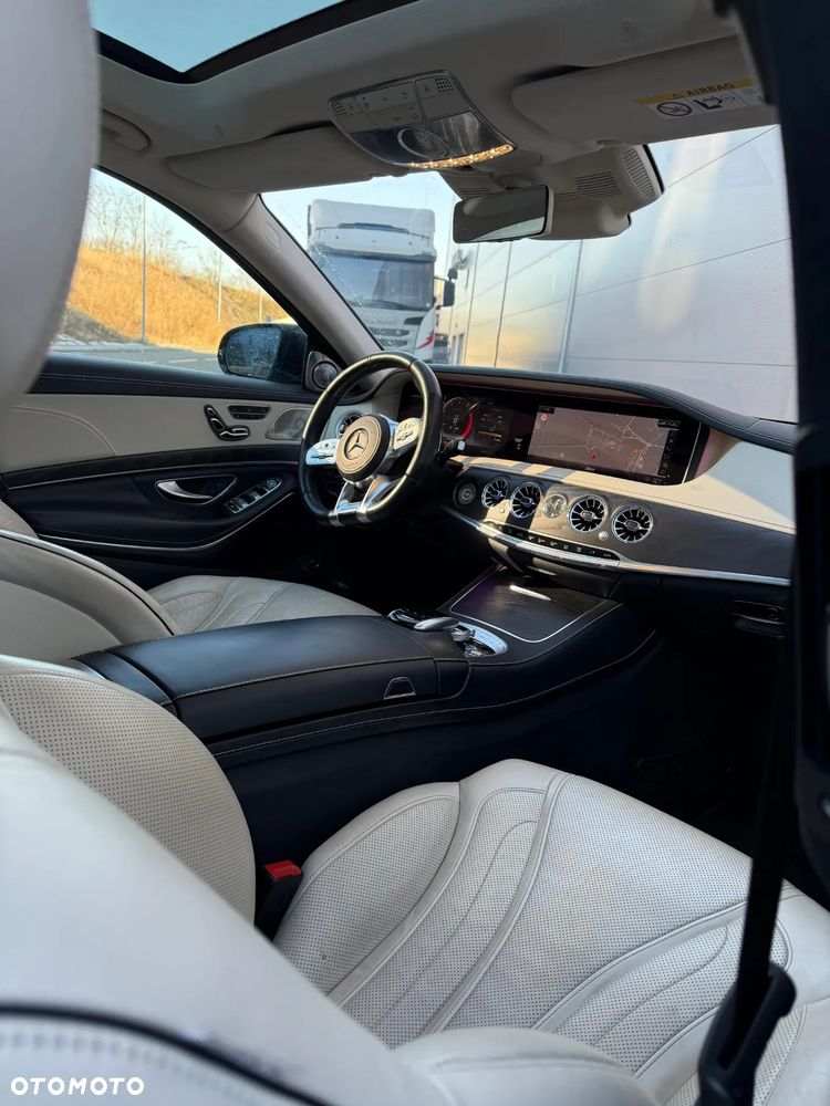 Mercedes-Benz Klasa S 560 4-Matic L 9G-TRONIC - 25