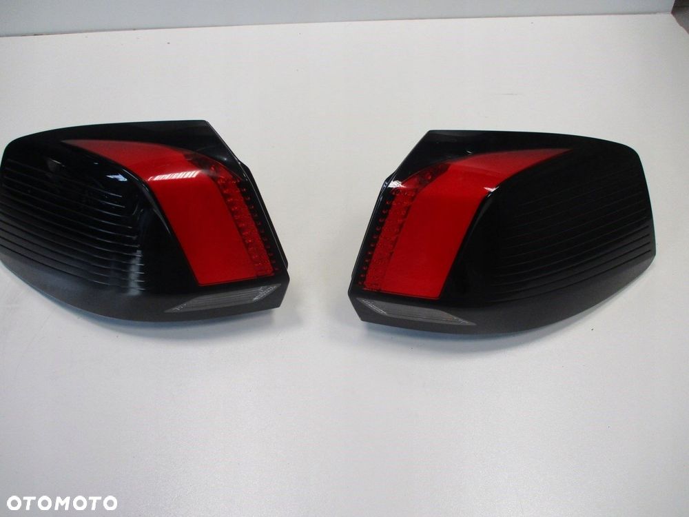 Lampa lampy PEUGEOT 5008 II 19R W BŁOTNIK TYŁ - 2