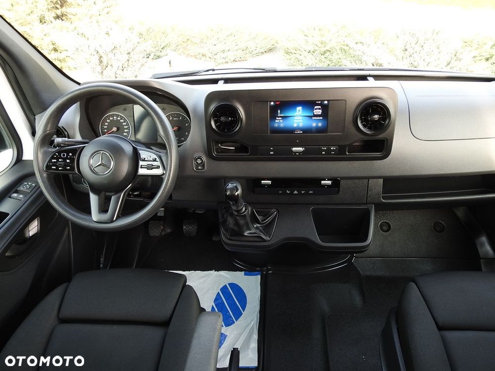 Mercedes-Benz SPRINTER 314 FURGON BRYGADÓWKA  6 MIEJSC TEMPOMAT KLIMATYZACJA  140KM - 28