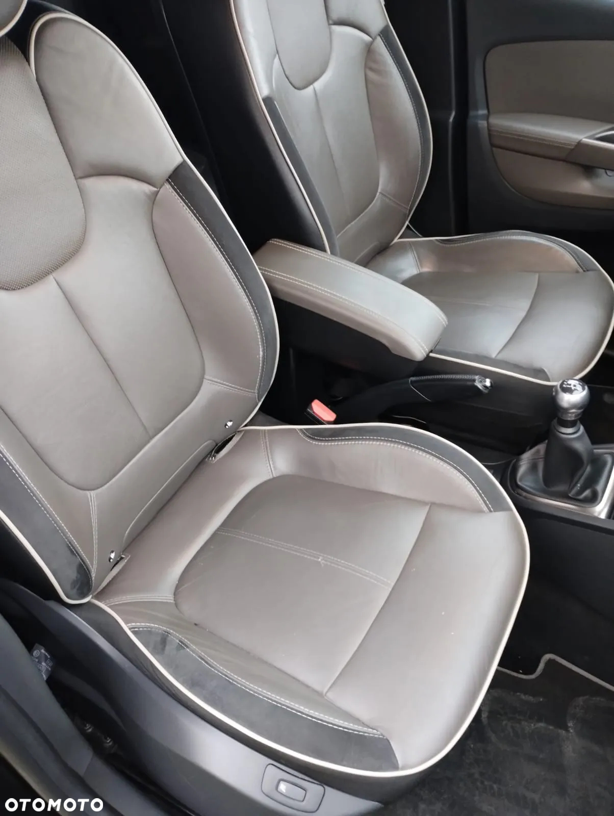 Renault Captur - 13