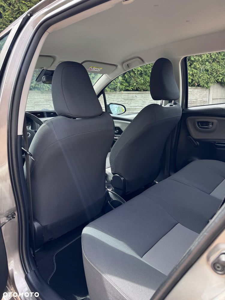 Toyota Yaris - 15