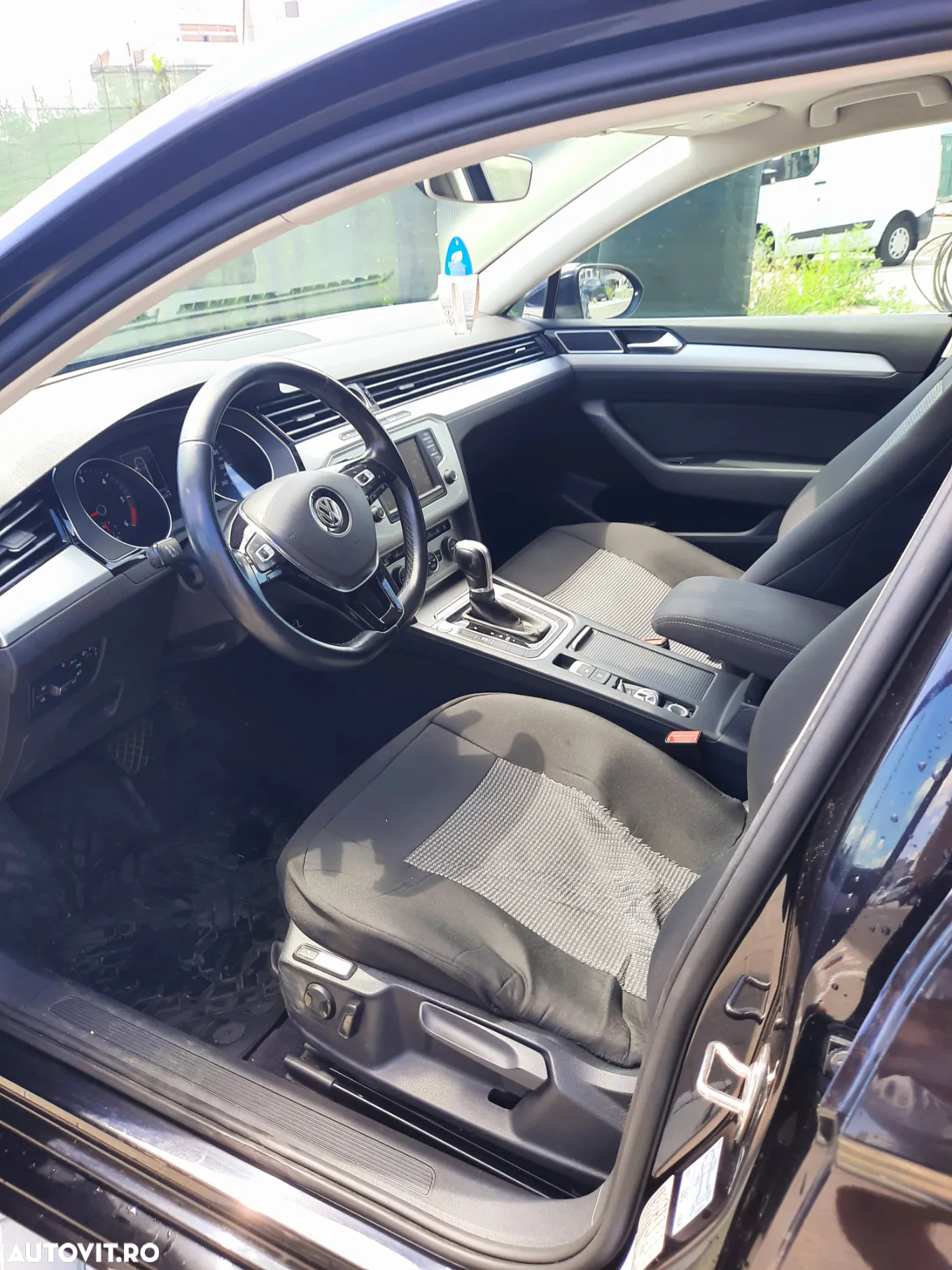 Volkswagen Passat Variant 2.0 TDI SCR DSG - 14
