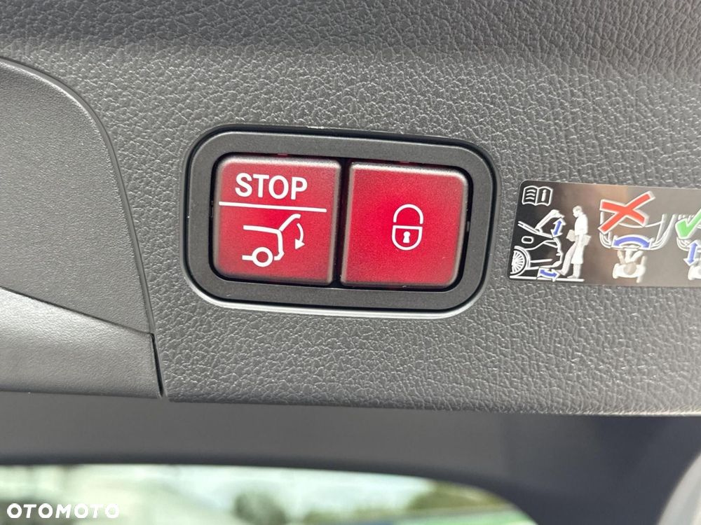 Mercedes-Benz GLE - 26