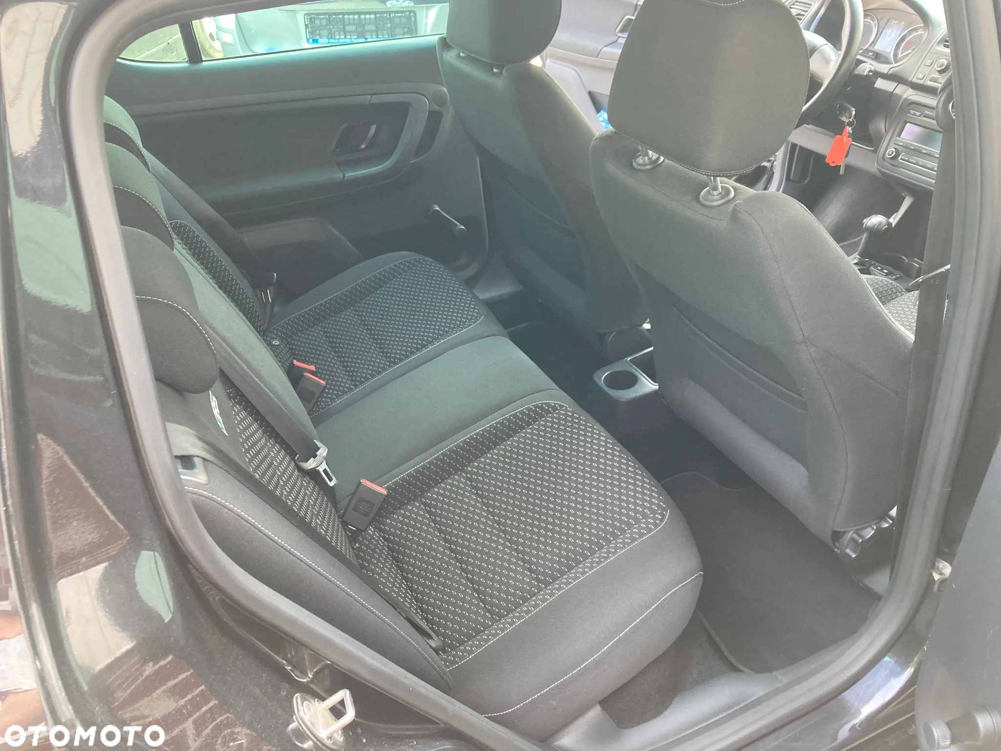 Skoda Fabia 1.4 TSI DSG RS - 15