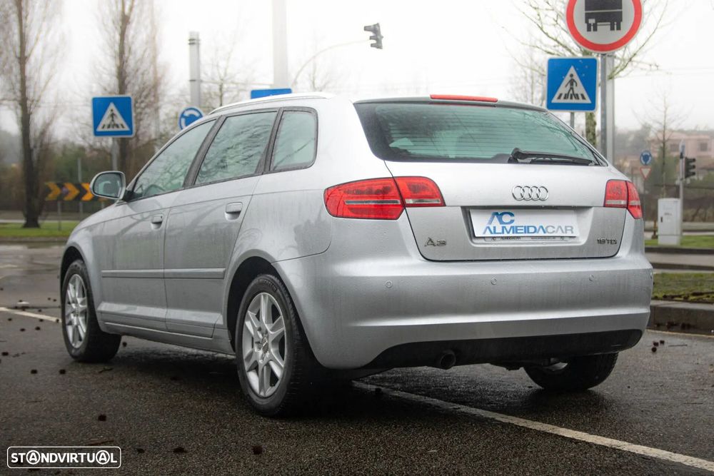 Audi A3 Sportback 1.6 TDI Attraction - 23