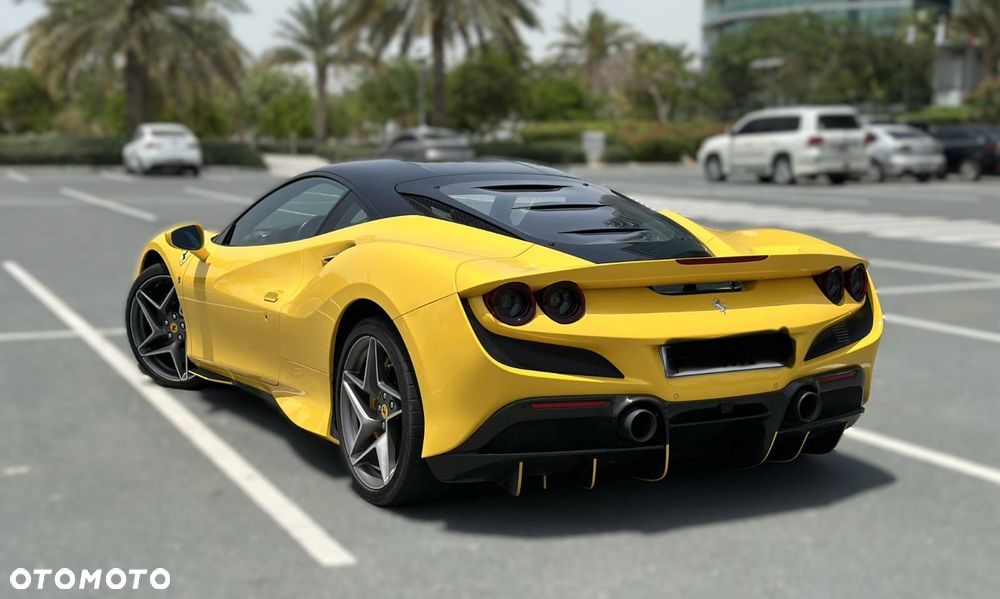 Ferrari F8 Tributo - 25