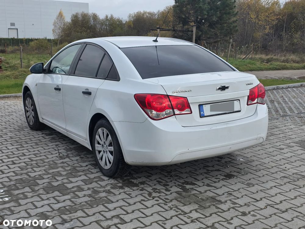 Chevrolet Cruze 1.6 LT+ - 6