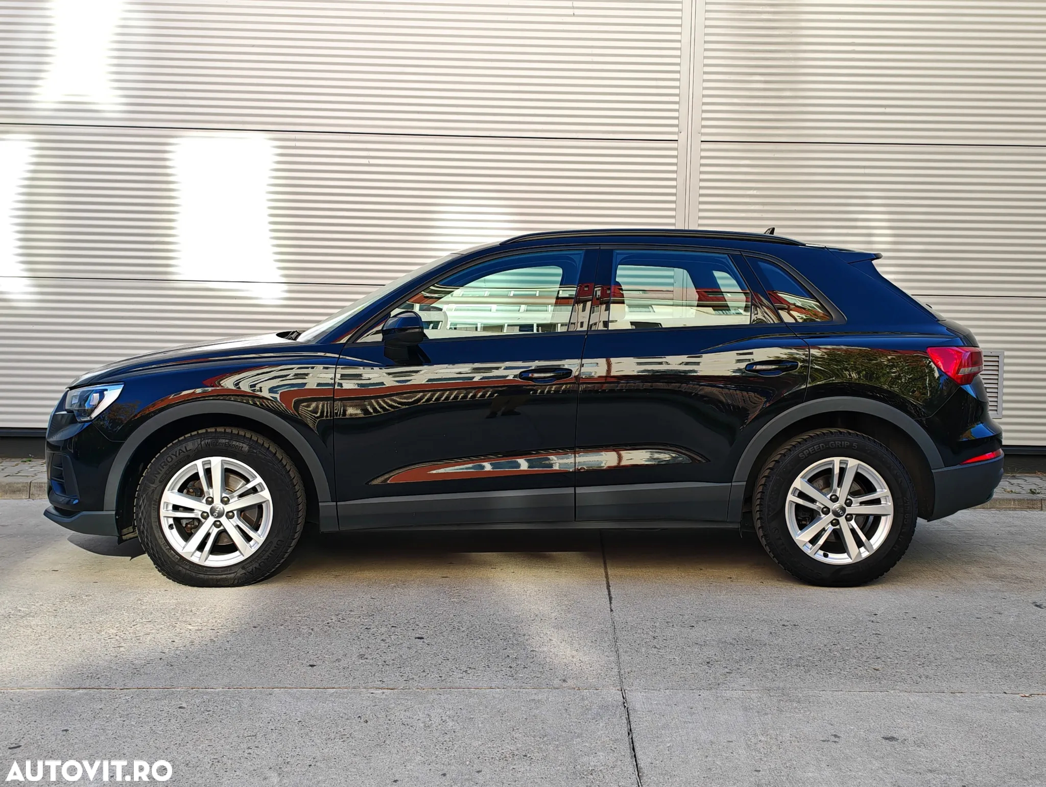 Audi Q3 2.0 35 TDI S tronic Advanced - 10
