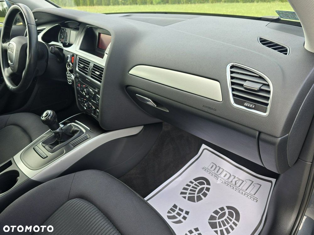 Audi A4 Limousine - 25