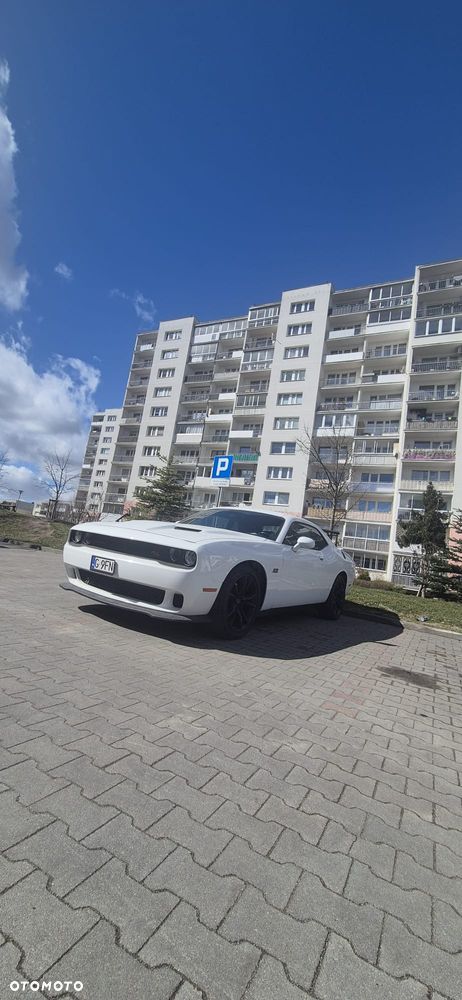 Dodge Challenger 5.7 R/T - 7