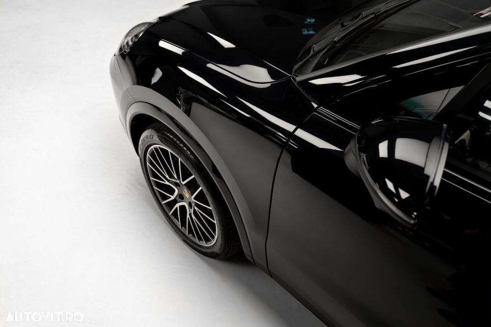 Porsche Cayenne - 7