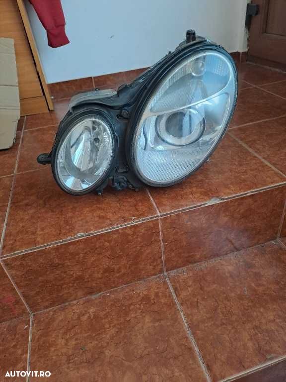 Far stanga Mercedes E Class W211 Xenon Europa an 2003-2006 complet