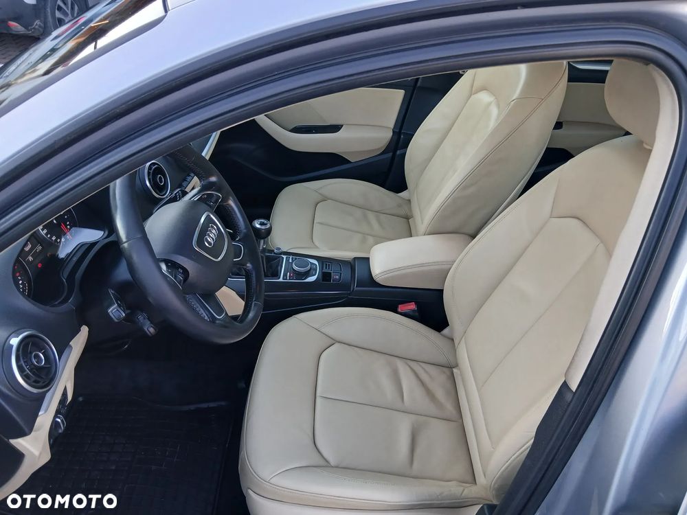 Audi A3 Sportback 1.6 TDI - 10