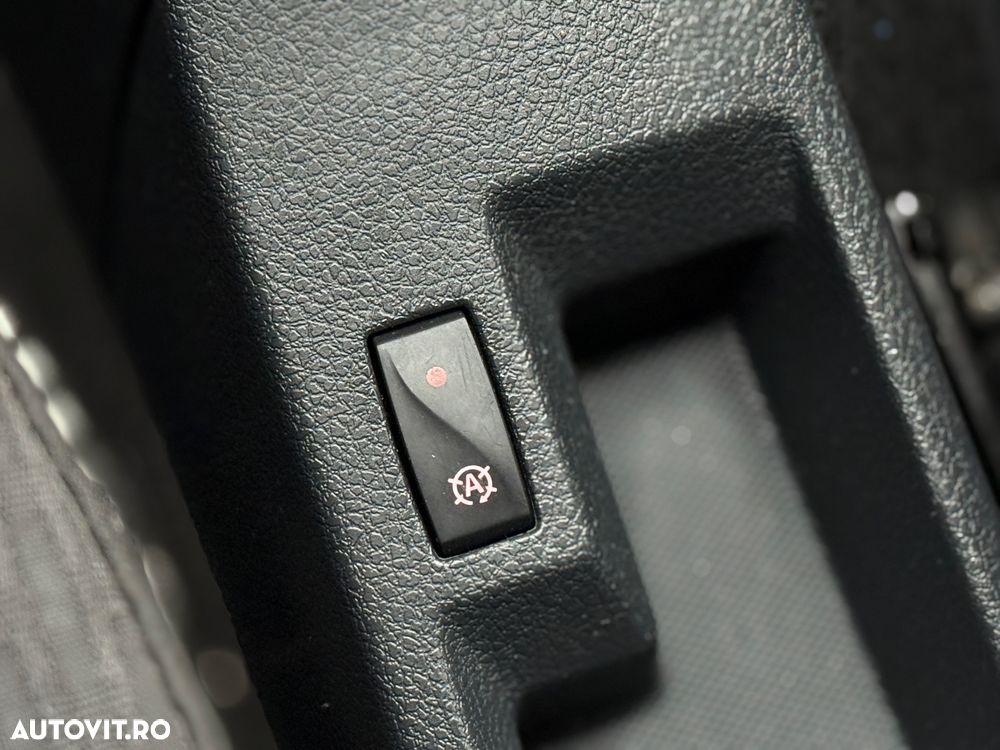 Dacia Logan MCV TCe 100 Comfort - 9