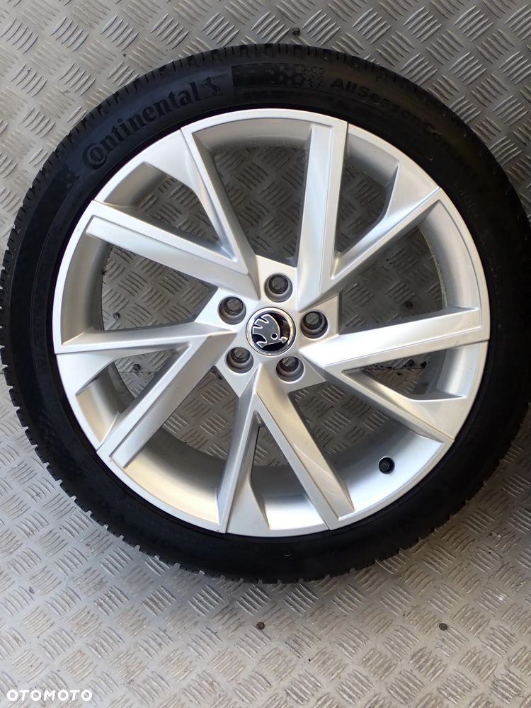 FELGI ALUMINIOWE SKODA 7JX18  ET 39  5X100  657601025A/G - 4