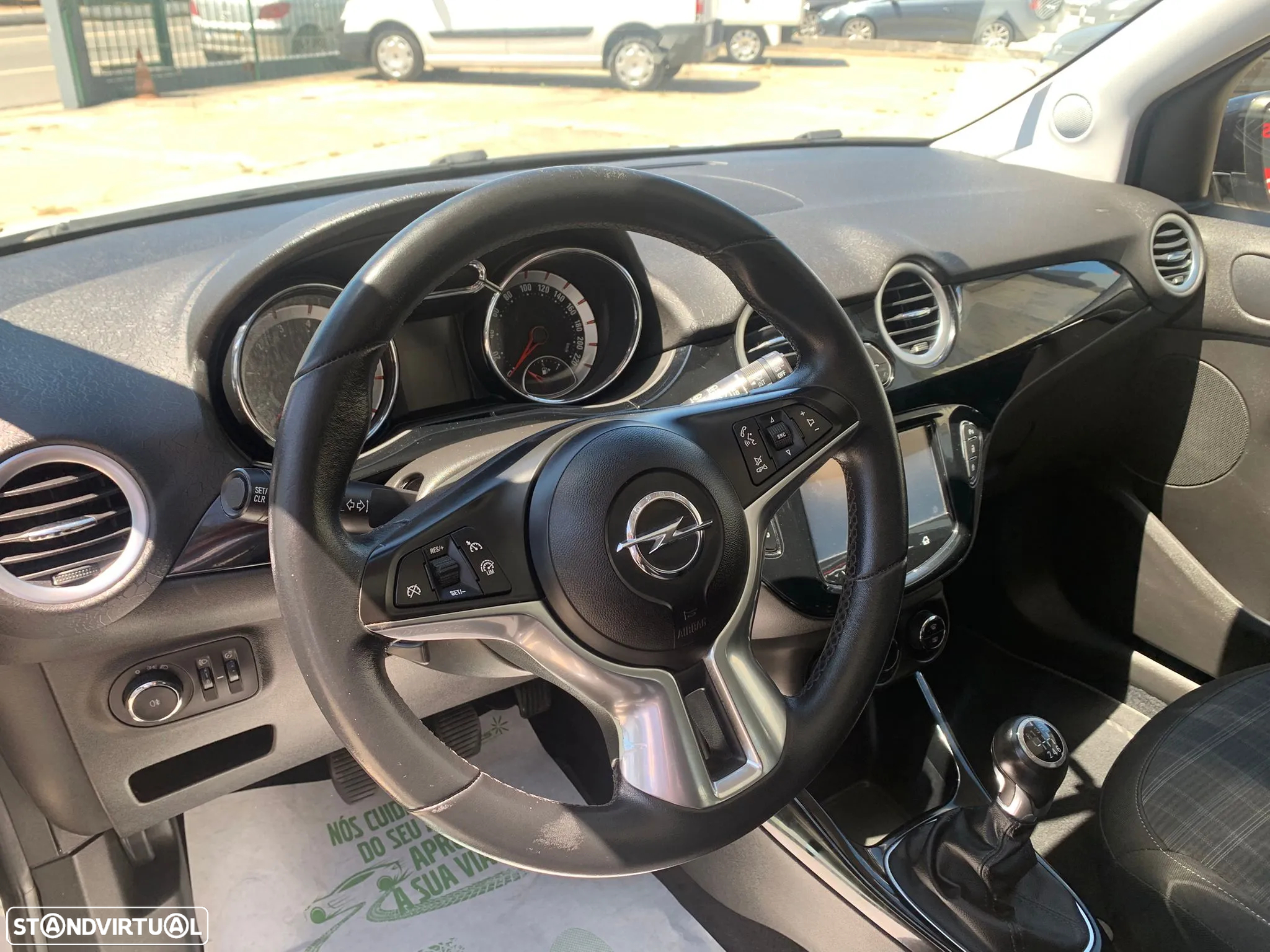 Opel Adam 1.0 T Glam - 9